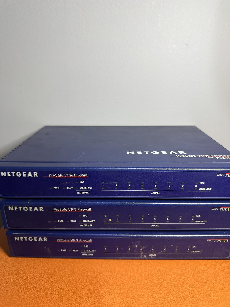 Küçük resim: Netgear ProSAFE FVS318G 8 Port Gigabit VPN