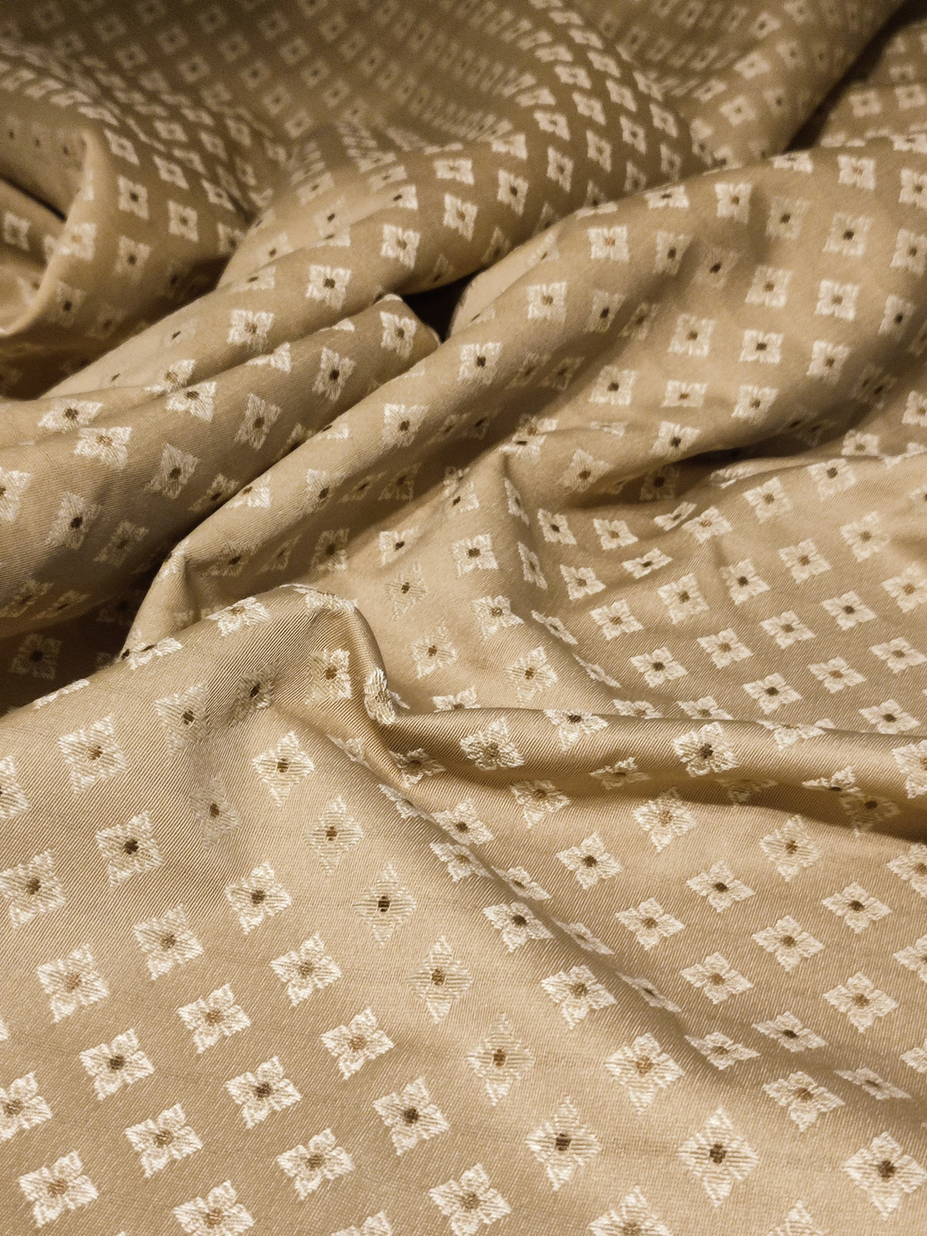 086/SKU Ross Fabrics Remnant - 1.85 M