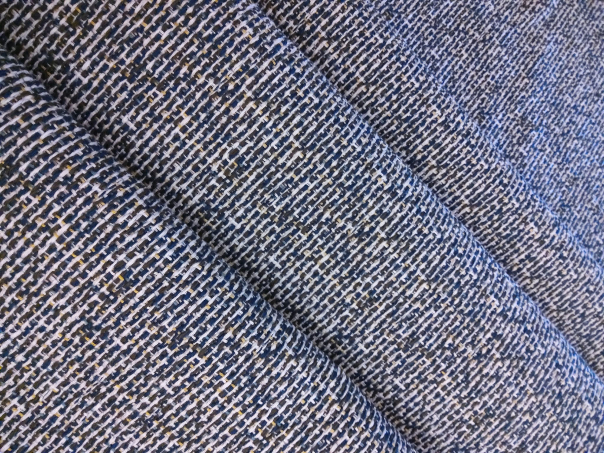 102/SKU Remnant - 1 M