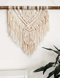 Makramee Dekoration für Hochzeit wurde von Dekowerkstatt geliehen.