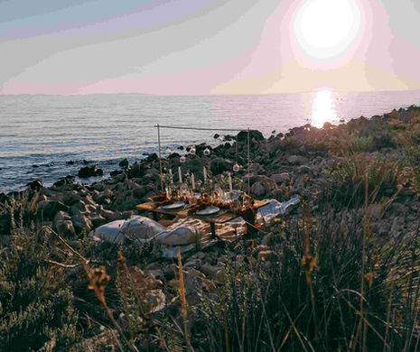 Picknick für eine Hochzeit am Meer, mit der Dekoration von der Dekowerkstatt.