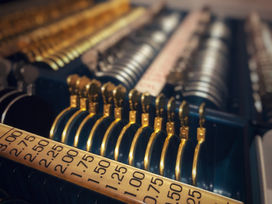 その疲れ目、度数が合っていないのかも