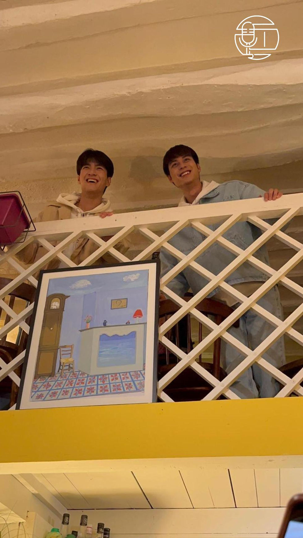 Une photo des acteurs Mac et August lors de leur fan meeting