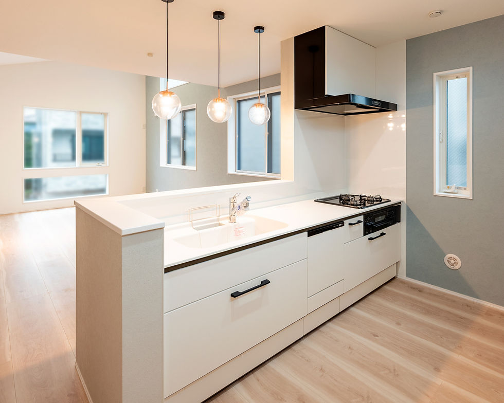 【横浜市・注文住宅】スタイリッシュな外観・勾配天井の開放的な2階LDKのお家