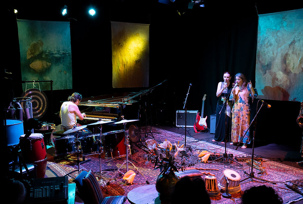 ensemble fond-w.jpg
