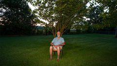 dadinhisyard.jpg