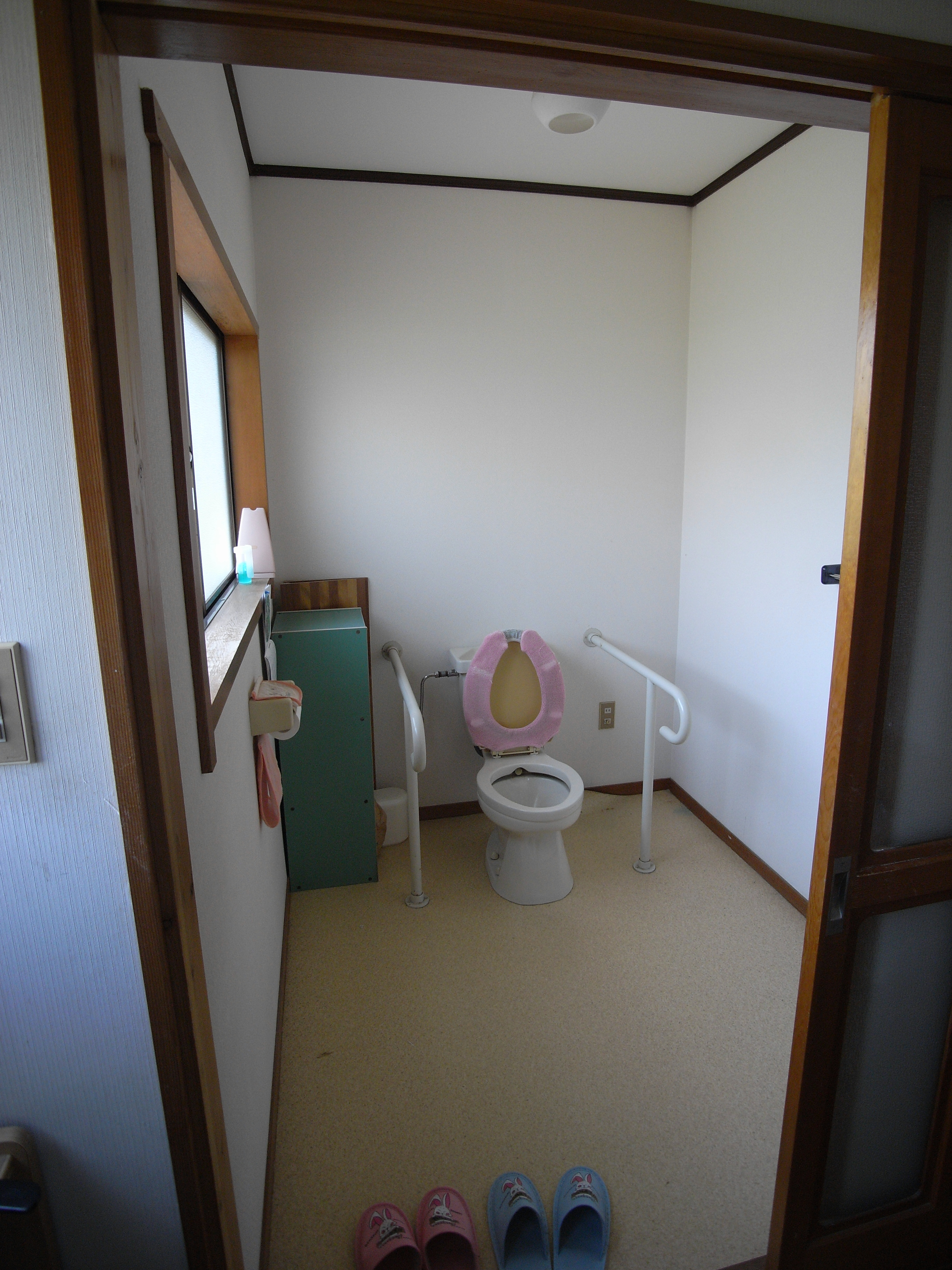 収納たっぷり開放感のある家