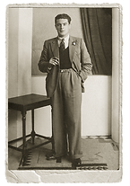 Hanoras Dad_1932_age 19_20_duo.png