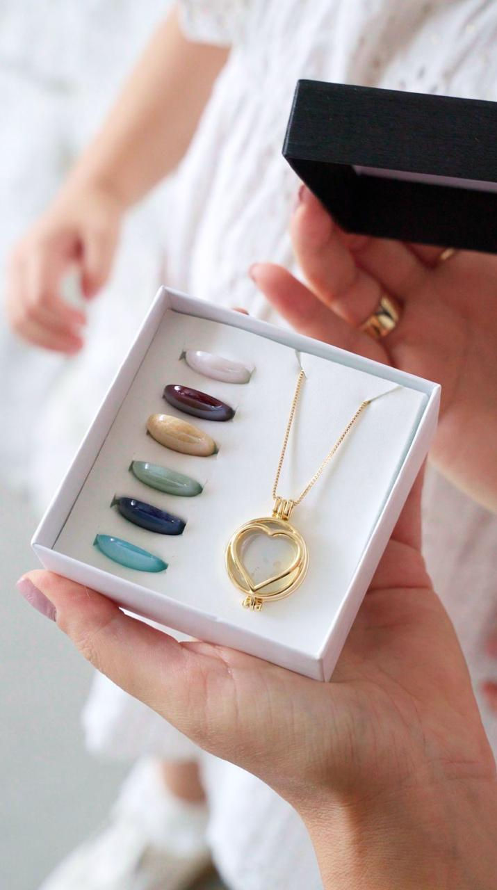 Miniatura: Relicário banhado a ouro - coração perolado