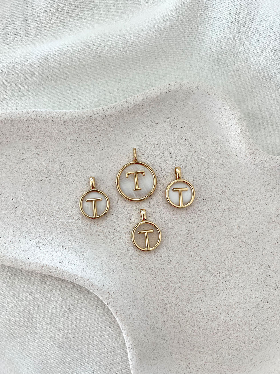 Miniatura: Pingente Letra T - Grande