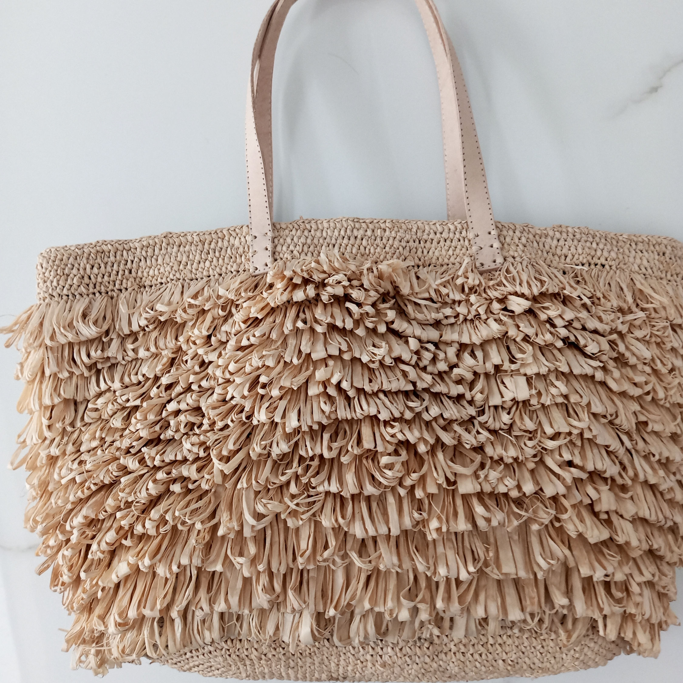 Straw fringed beach totebag