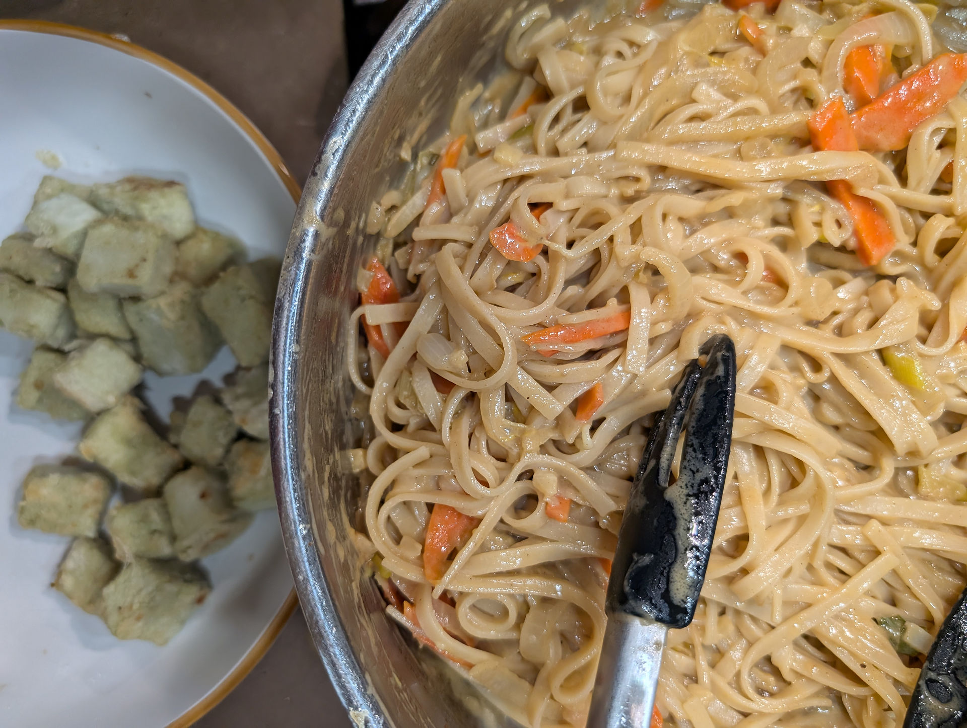 Gluten-Free Noodle Stir Fry with Pumpfu - Amanda MacGregor - Food Allergy Recipes