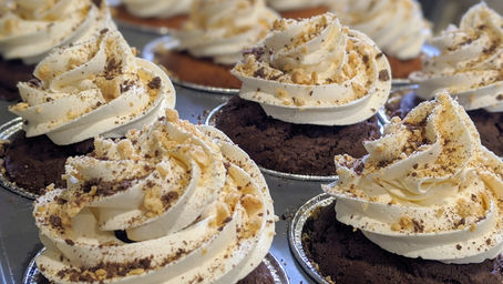 S'mores Cupcake Recipe with an Easy Marshmallow Frosting