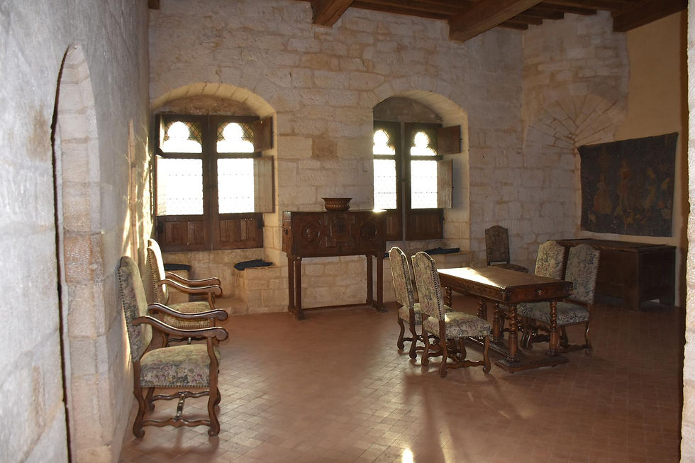 BEYNAC-et-CAZENAC, Château de Beynac, Logis de l'Éperon, appartamento residenziale del XIV secolo