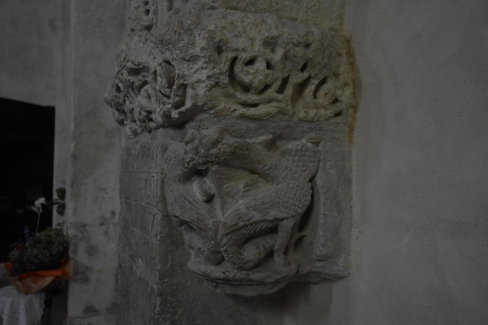 PÉRIGUEUX, Église Saint-Etienne-de-la-Cité, Campata occidentale, capitello
