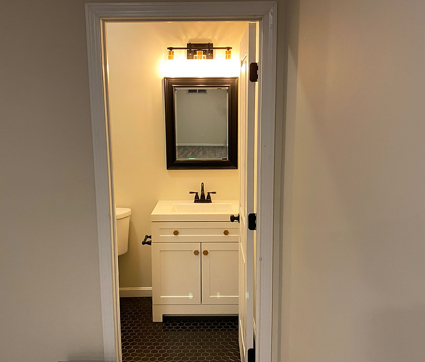 Bathroom IMG_2494 copy.jpg