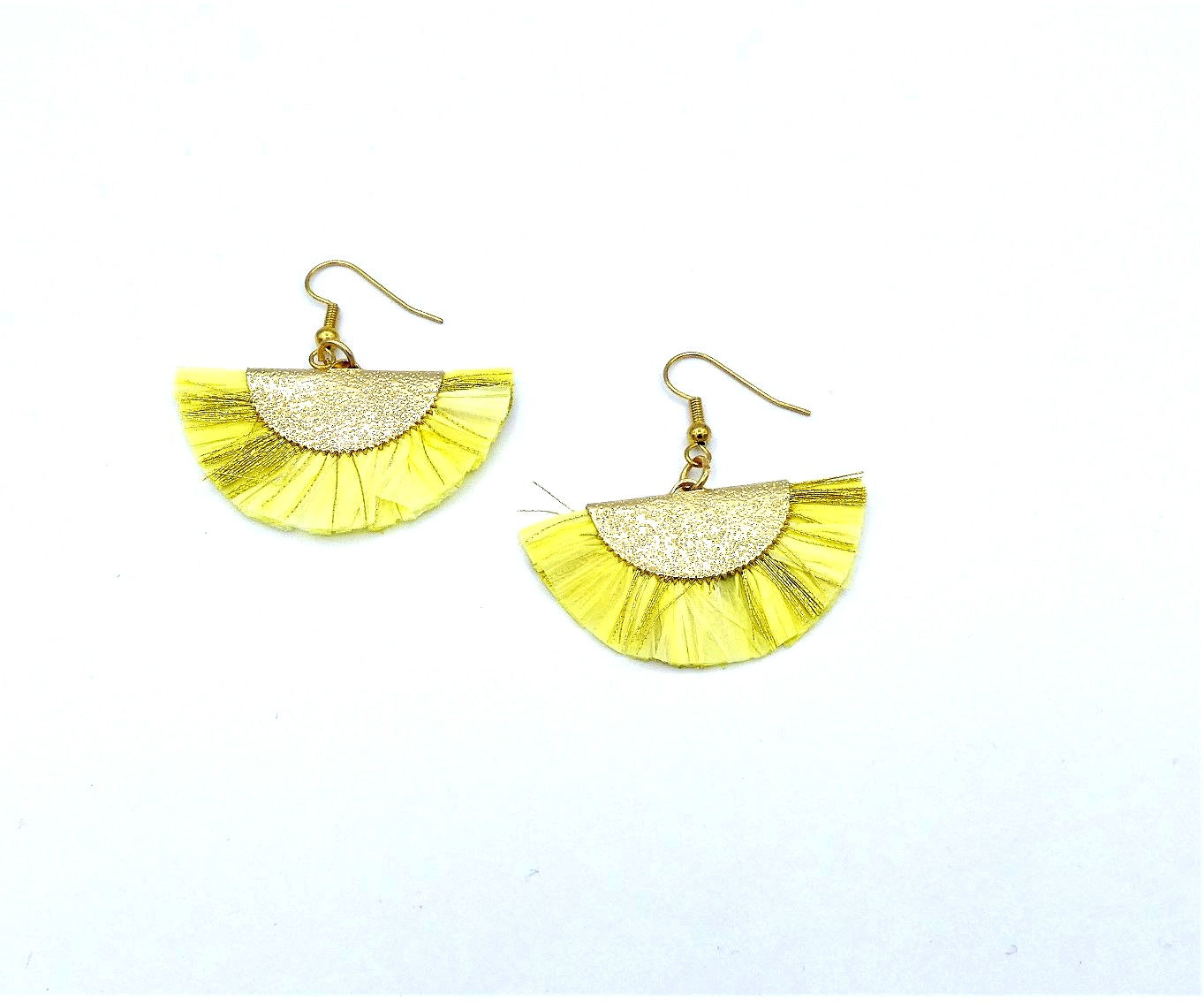 Boucles d'oreille sur crochet doré