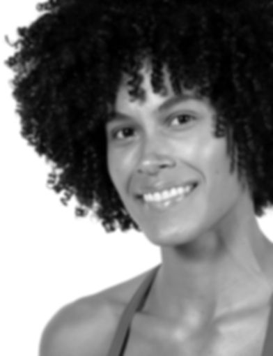 Annie b&w headshot for web.jpg