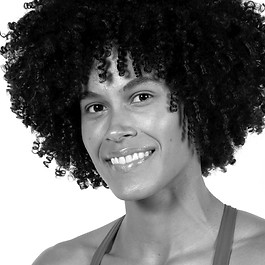 Annie b&w headshot for web.jpg