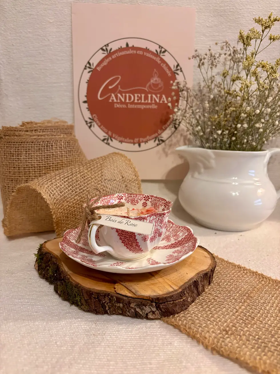 Bougie parfumée dans tasse vintage chinée