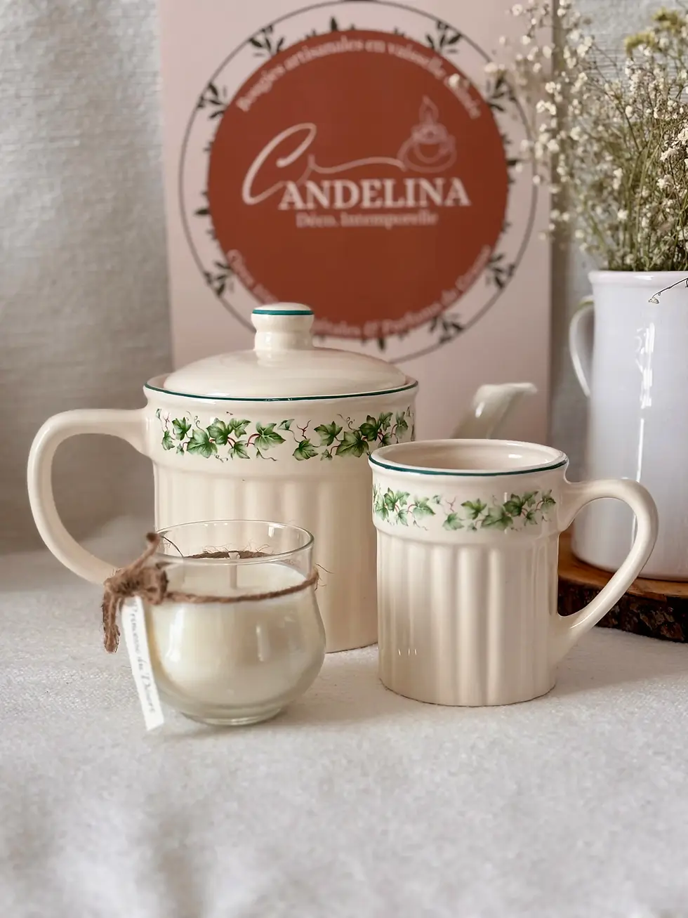 Théière et mug motif lierre cottage anglais