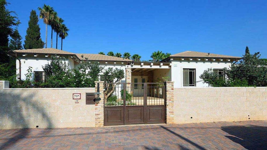 חיפויי חוץ ומעטפת הבית בבריקים