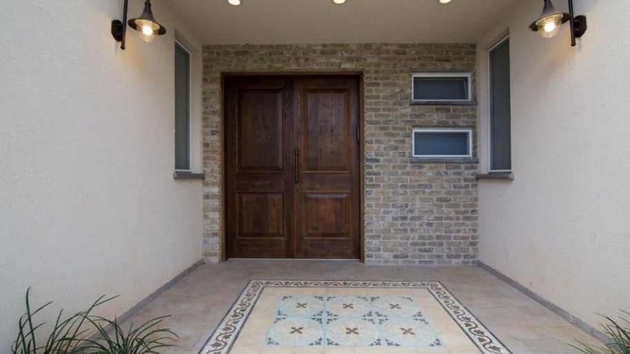 חיפויי חוץ ומעטפת הבית בבריקים