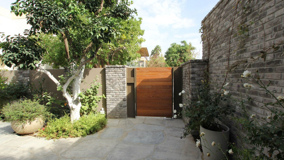 חיפויי חוץ ומעטפת הבית בבריקים