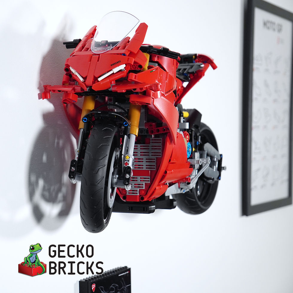 תמונה ממוזערת: Ducati Panigale - 42202   סטנד לגו לקיר דגם