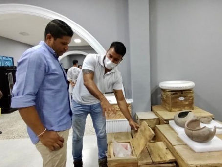 Grupo de expertos adelantan conservación de colección arqueológica del Museo de Malambo