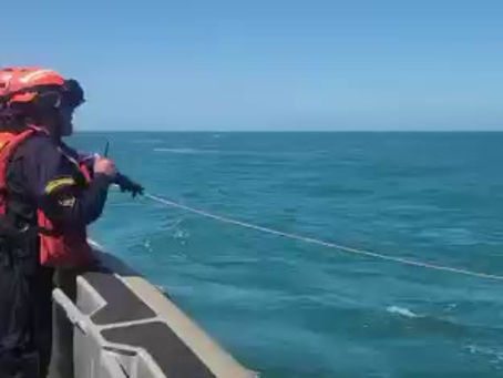 Rescatan a tres pescadores que estaban a la deriva en playas de Puerto Colombia