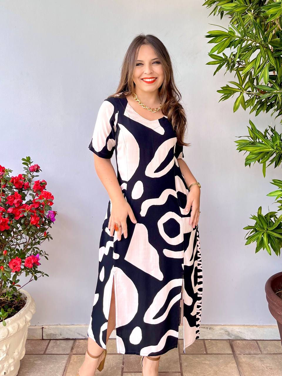 Miniatura: | Vestido Andorinha 3/4 |