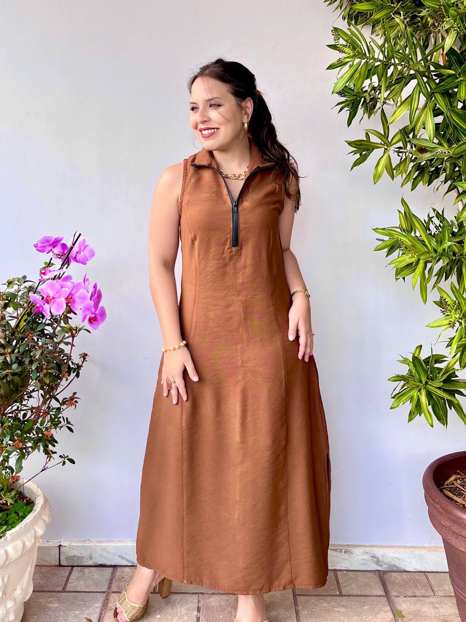 Miniatura: | Vestido Uirapuru |