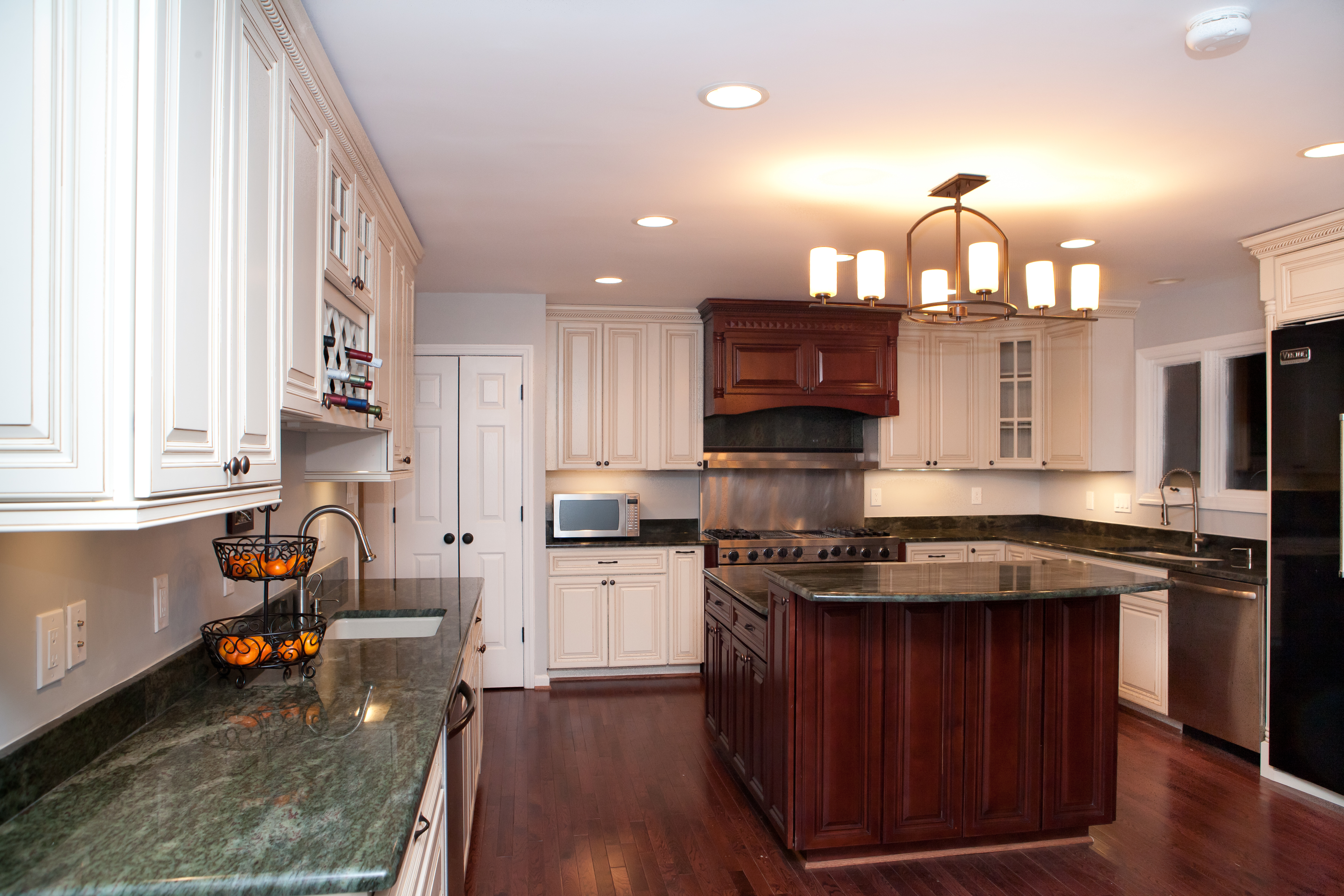 Kitchen Bath Cabinets | Sterling | Washington Cabinetry