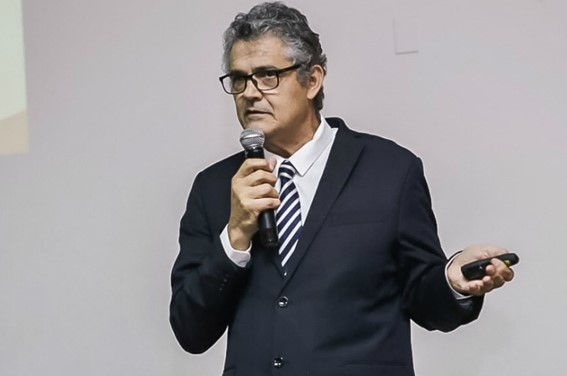Dr Rodolfo Albuquerque