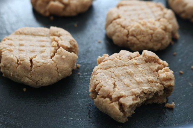 Vegan Peanut Butter Cookies!!