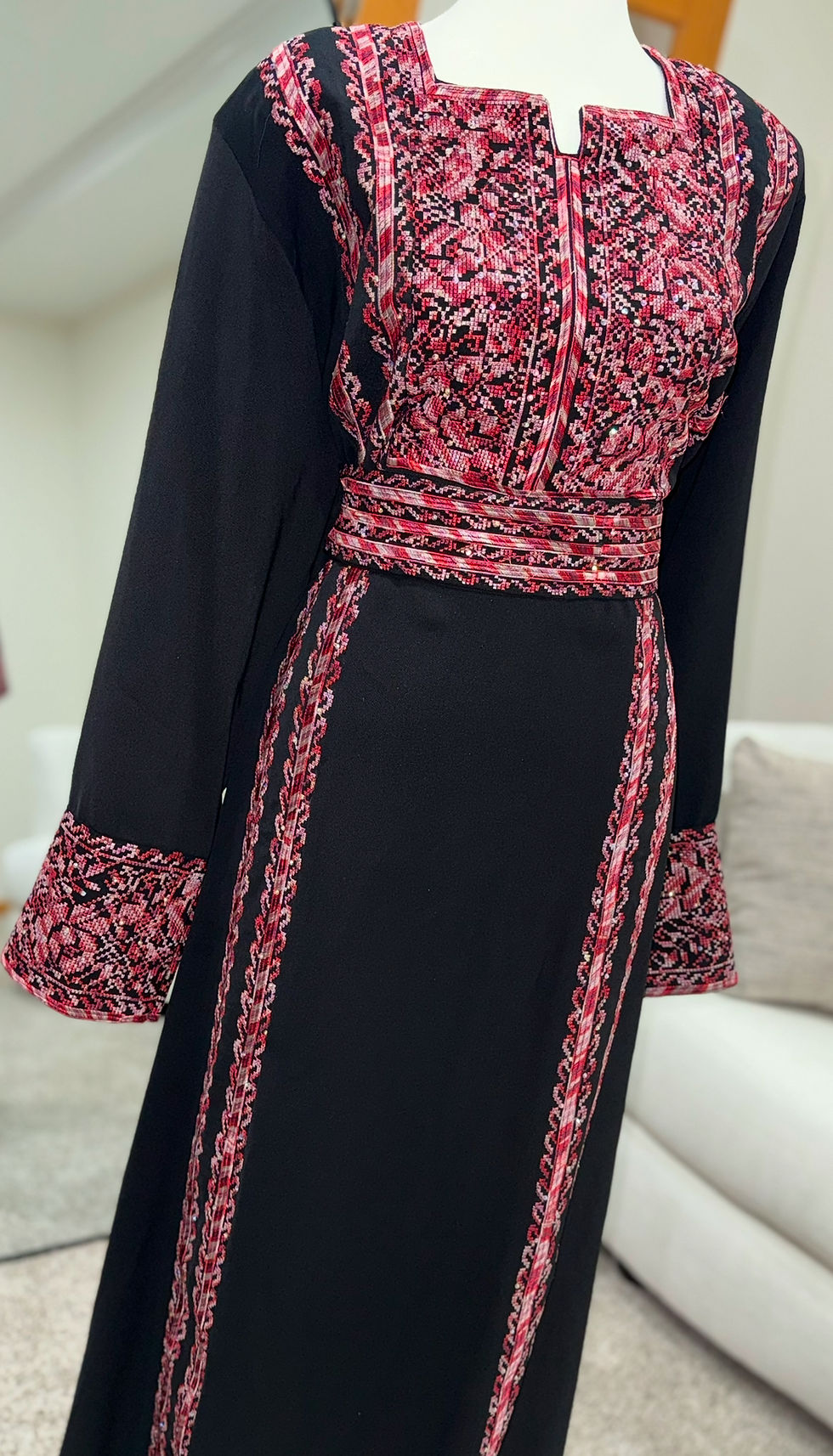 Black Tatreez Deshdasha With Matching Belt