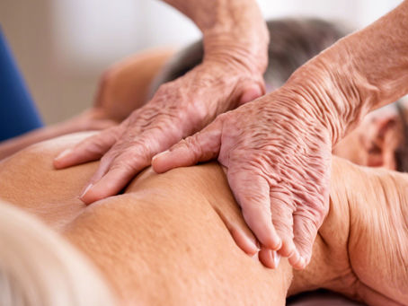 Masážní terapie pro seniorů: Zlepšení kvality života ve vyšším věku