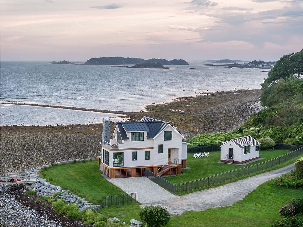 Right-Sized Living: What Houzz’s Small Homes Trends Still Teach Maine Custom Homeowners in 2026 🌲🏠