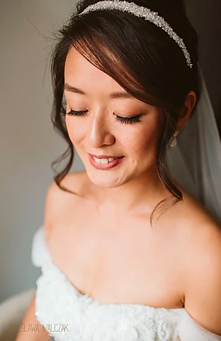Hair & Makeup By Laura