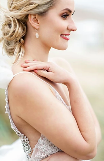 Hair & Makeup by Laura