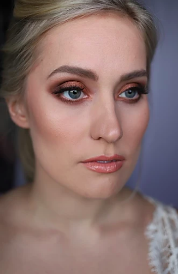 Hair & Makeup by Laura