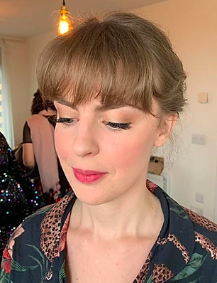 Hair & Makeup By Laura