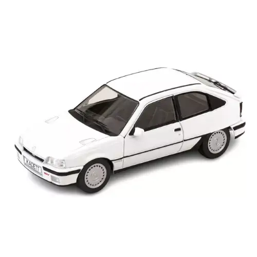 Opel Kadett E GSI 1:24 Whitebox
