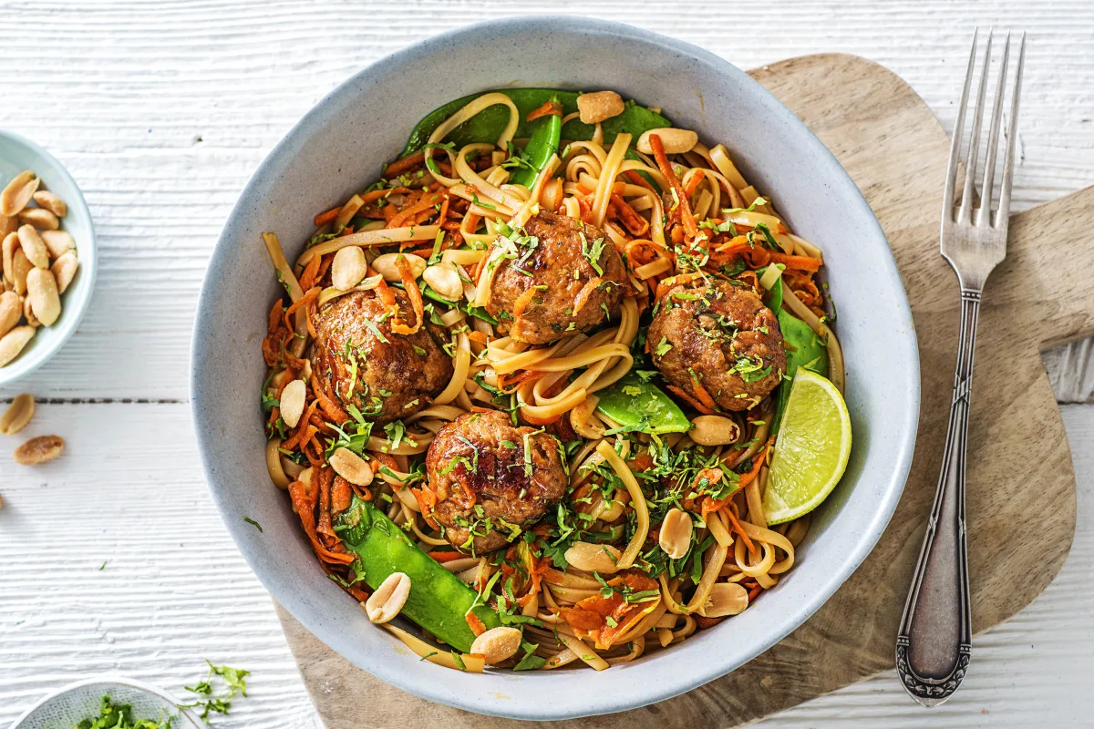 Wok with sticky thai meatballs