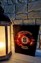 LOGO CRYPTORIDERSWORLD lampe.jpg