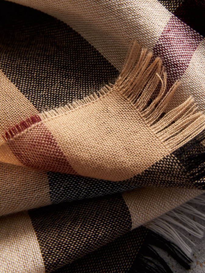 Thumbnail: Burberry Scarf | Original Lightweight Check Wool Cashmere