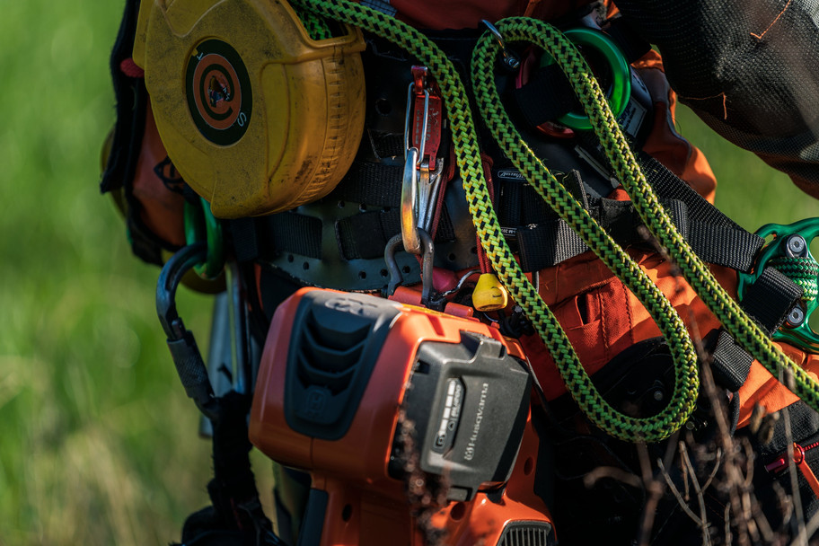 Husqvarna T540iXP Battery Powered 43GA .325 Chainsaw