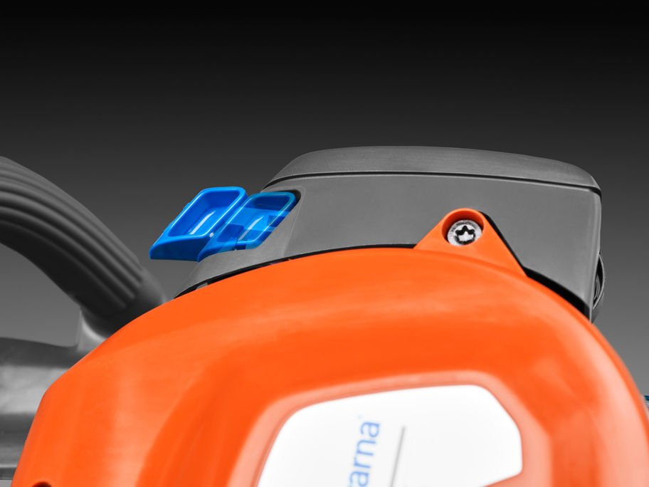 Husqvarna 522HDR75S Gas Powered Hedge Trimmer