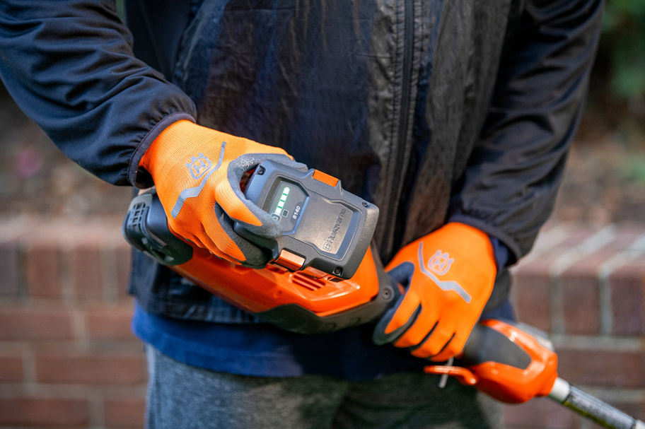 Husqvarna 330iK Battery Powered Combi Tool